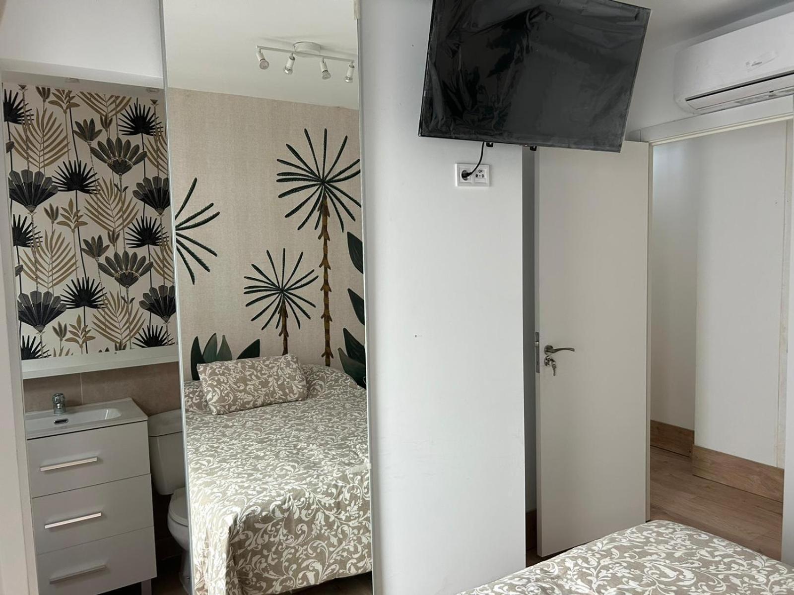 מאלגה La Maison Del Mar Guest House מראה חיצוני תמונה